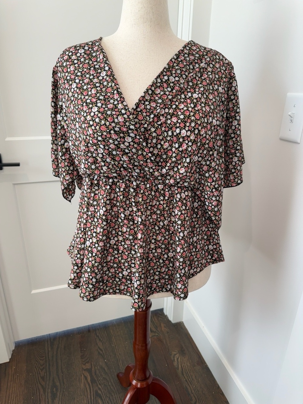 SHEIN Curve Floral Peplum Wrap Blouse Flutter Sleeve Cottagecore 0XL